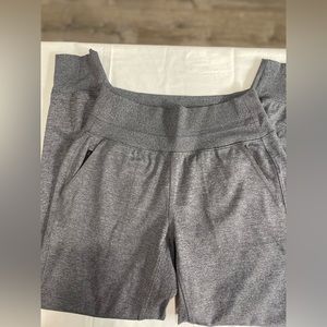 Athleta Venice Mid Rise Jogger